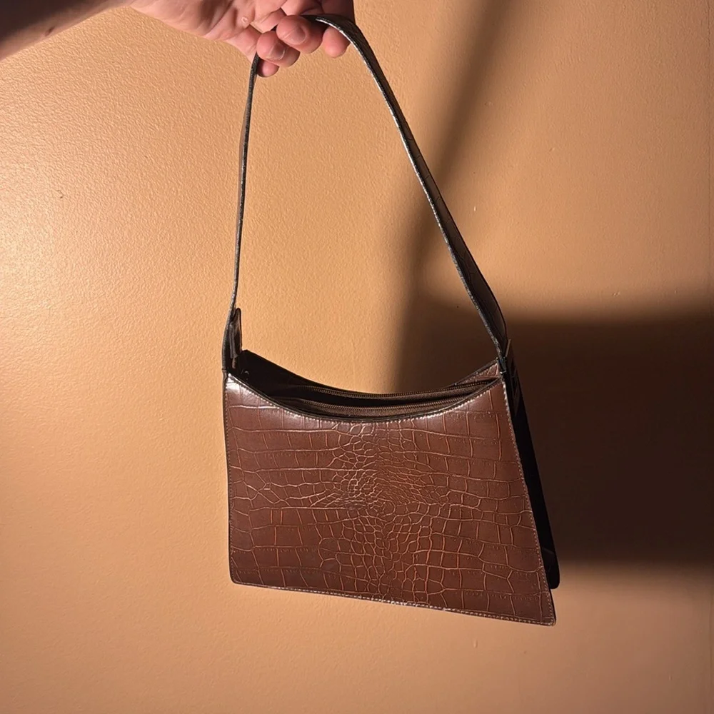 Brown G By Guess Alligator Leather Purse - Picture 6 of 8